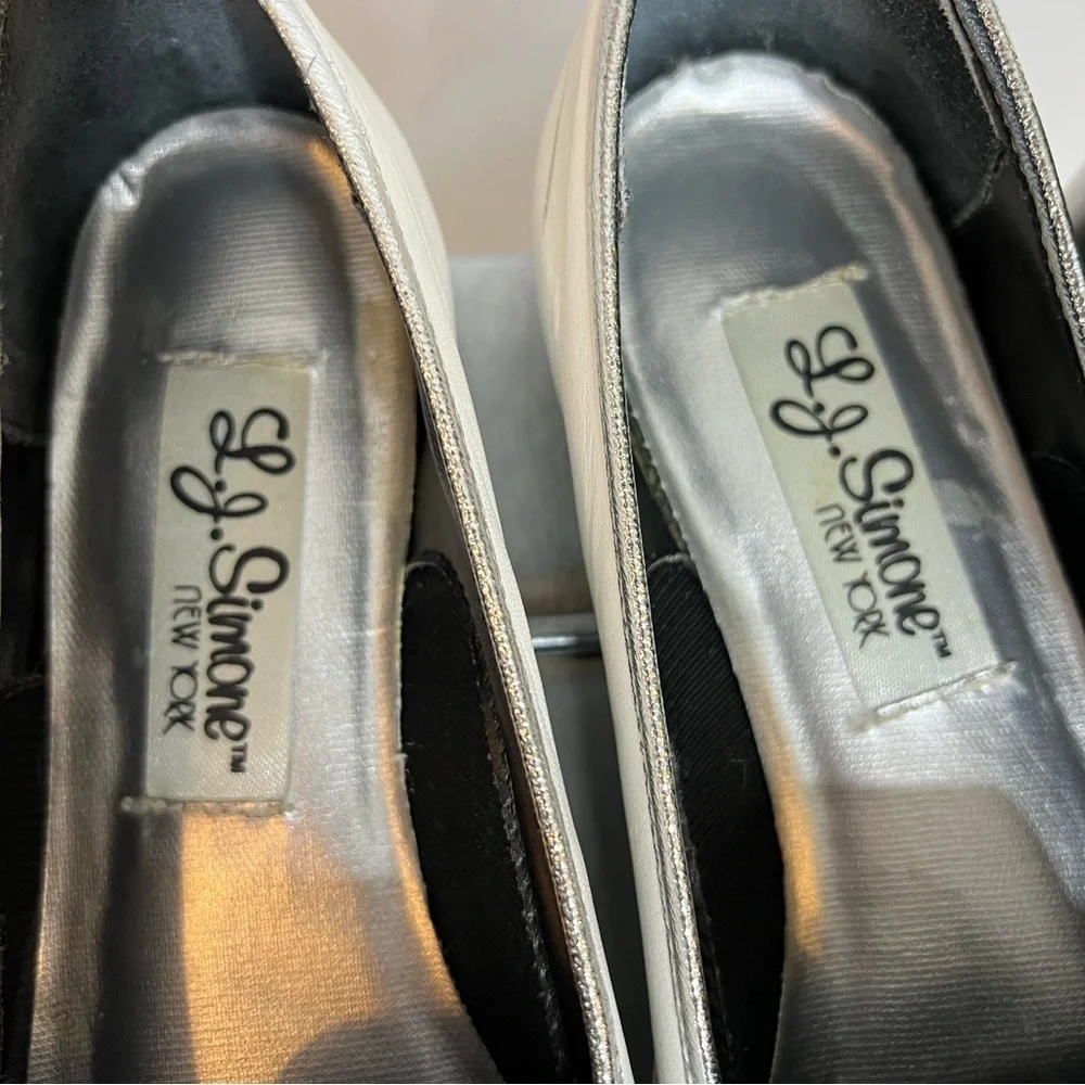 Vintage L J Simone‎ leather flats